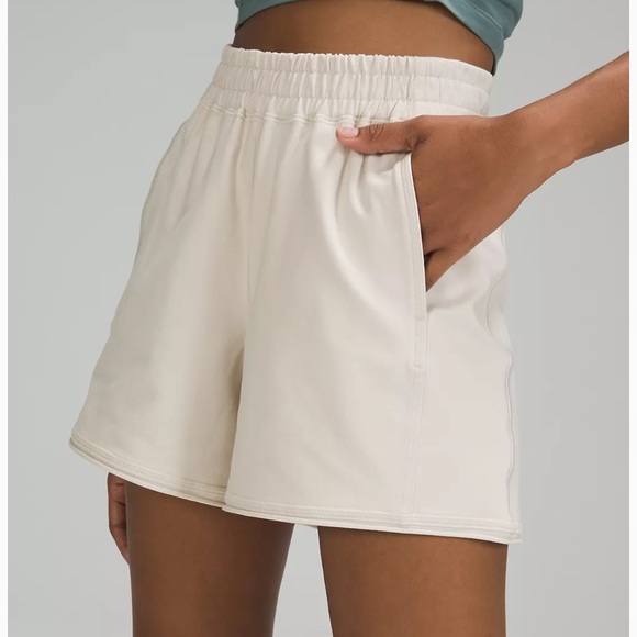 lululemon athletica Pants - Lululemon LA Panel Short